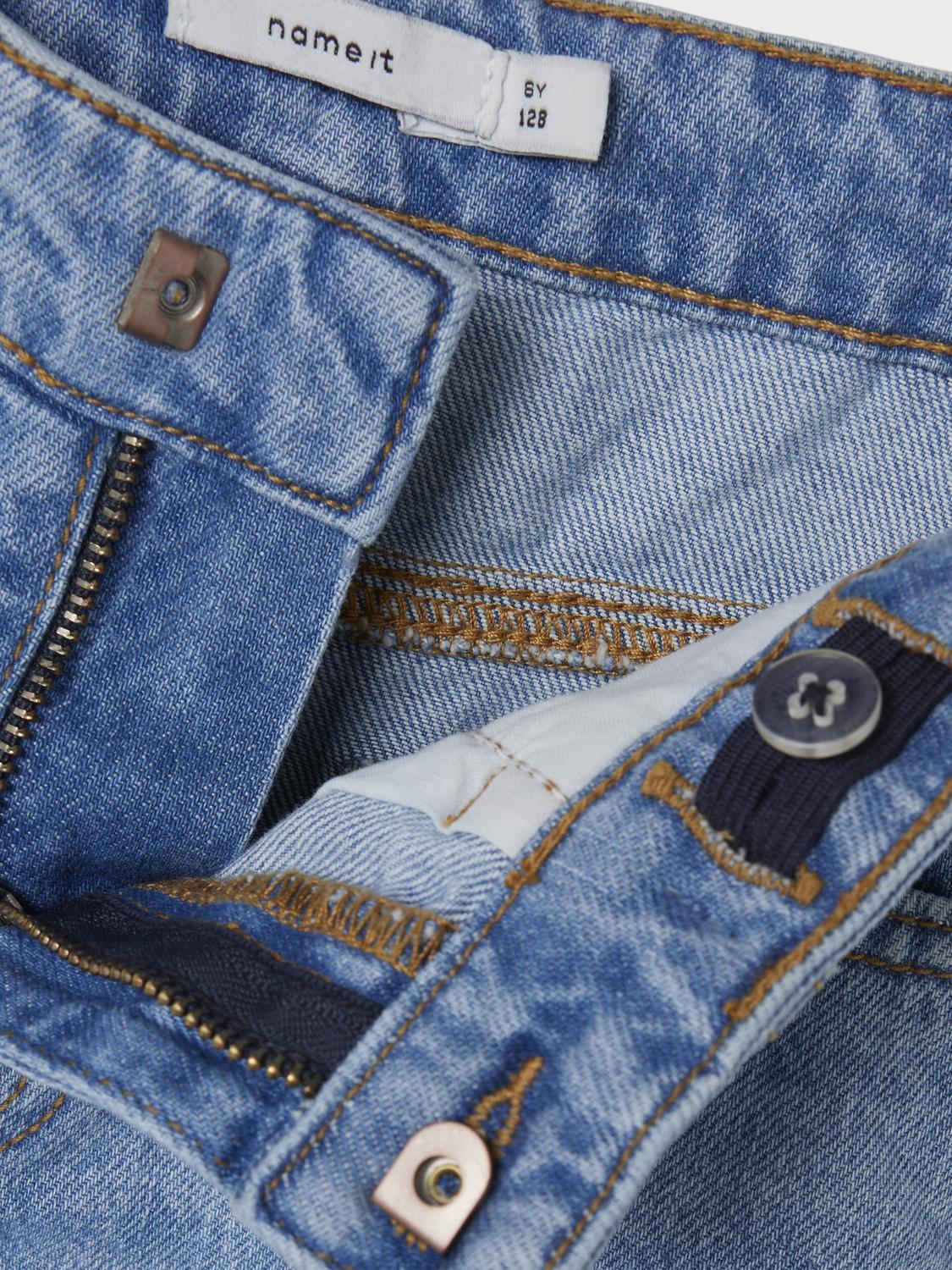 model_shot-front_full